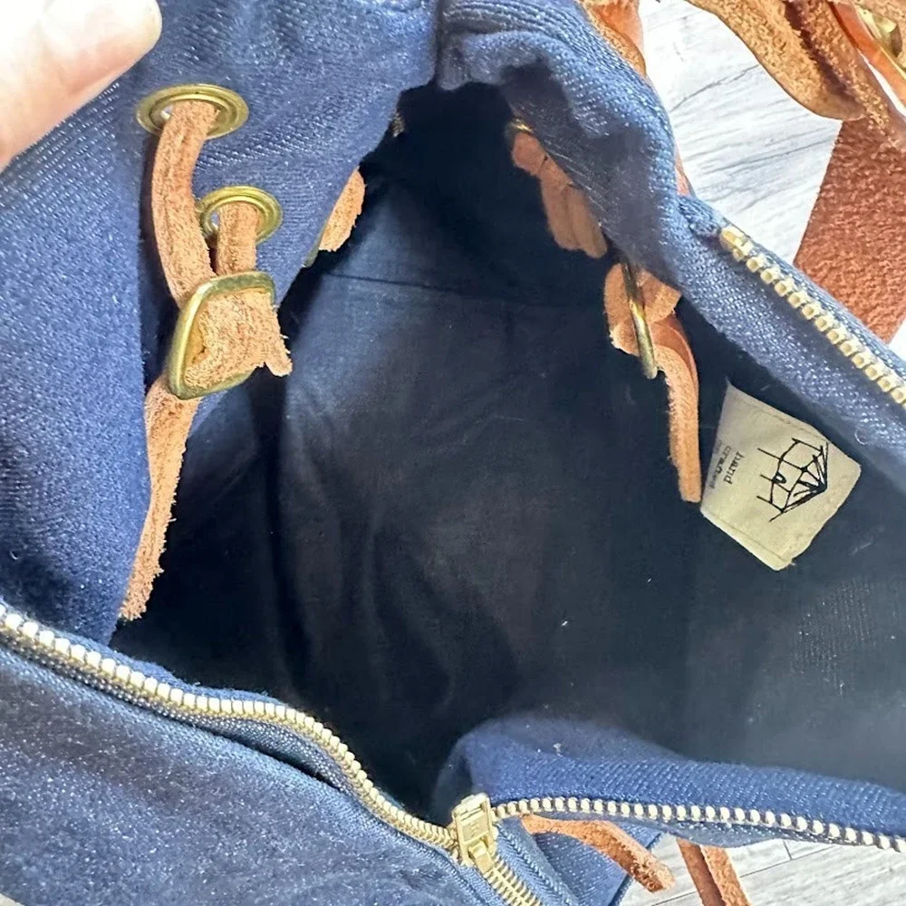 Maui HI Treehouse Designs Mauna Backpack Sling Denim Leather Young Living Zipper